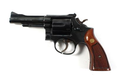 Revolver, Smith  &  Wesson, Mod.: 15-3, Kal.: .38 Spez., - Jagd-, Sport- und Sammlerwaffen