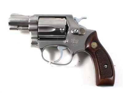 Revolver, Smith  &  Wesson, Mod.: 60, Kal.: .38 Spez., - Lovecké, sportovní a sběratelské zbraně