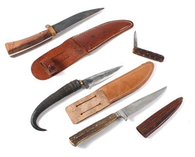 Konvolut bestehend aus vier jagdlichen Messern, - Lovecké, sportovní a sběratelské zbraně