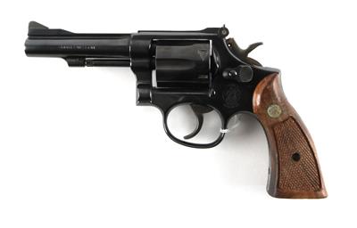 Revolver, Smith  &  Wesson, Mod.: 15-4, Kal.: .38 Spez., - Lovecké, sportovní a sběratelské zbraně