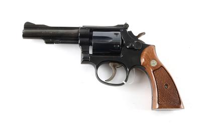 Revolver, Smith  &  Wesson, Mod.: 48-4, Kal.: .22 Mag., - Jagd-, Sport- und Sammlerwaffen