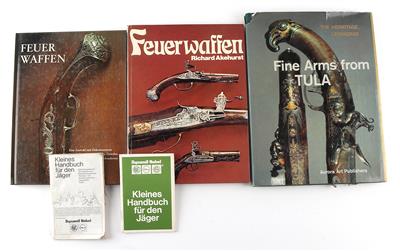 Konvolut aus diversen Büchern, darunter Suhler Feuerwaffen, Jagdwaffen, Waffen des Abendlandes, - Armi da caccia, competizione e collezionismo