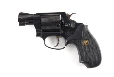 Revolver, Smith  &  Wesson, Mod.: 36, Kal.: .38 Spez., - Jagd-, Sport- und Sammlerwaffen