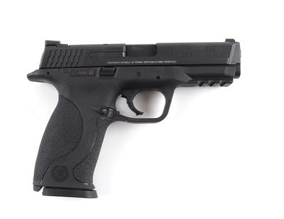 Pistole, Smith  &  Wesson, Mod.: M & P9 mit Holster, Kal.: 9 mm Para, - Lovecké, sportovní a sběratelské zbraně