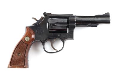 Revolver, Smith  &  Wesson, Mod.: 15-3, Kal.: .38 Spez., - Jagd-, Sport- u. Sammlerwaffen