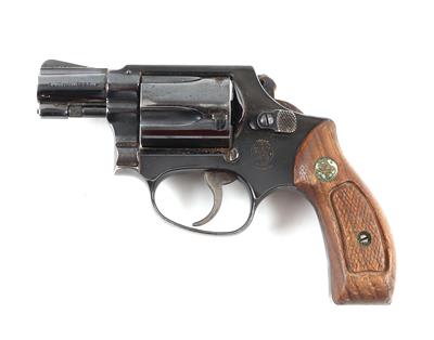 Revolver, Smith  &  Wesson, Mod.: 36, Kal.: .38 Spez., - Jagd-, Sport- u. Sammlerwaffen