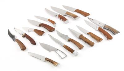 Konvolut aus ca. 16 Messern mit fixer Klinge, - Jagd-, Sport- und Sammlerwaffen