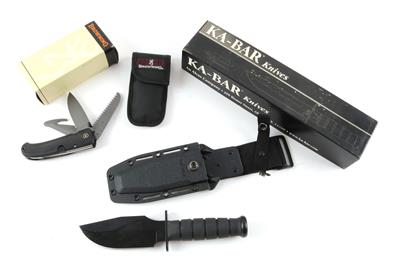 Konvolut aus einem feststehenden Messer und einem Taschenmesser, Ka-Bar Warthog, - Armi da caccia, competizione e collezionismo