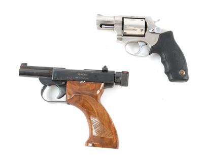 Konvolut aus einem Taurus-Revolver und einer Drulov-Pistole, Taurus: Kal.: .38 Special, - Lovecké, sportovní a sběratelské zbraně