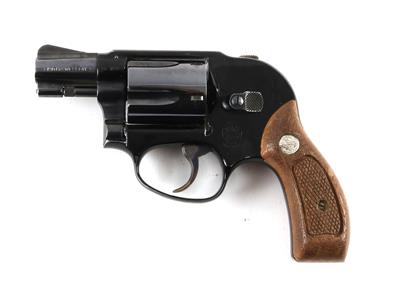 Revolver, Smith  &  Wesson, Mod.: 38 Bodyguard Airweight, Kal.: .38 Spez., - Lovecké, sportovní a sběratelské zbraně