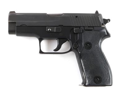 Pistole, Sig Sauer, Mod.: P225, Kal.: 9 mm Para, - Sporting and Vintage Guns