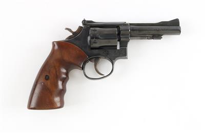 Revolver, Smith  &  Wesson, Mod.: 18-3, Kal.: .22 l. r., - Lovecké, sportovní a sběratelské zbraně