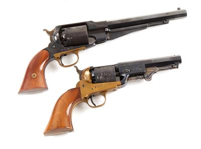 Konvolut aus zwei VL-Perkussionsrevolvern, Uberti - Italien, Mod.: 1858 New Army, Kal.: .44" und Uberti, Mod.: 1861 REB NORD, Kal.: .36", - Sporting & Vintage Guns