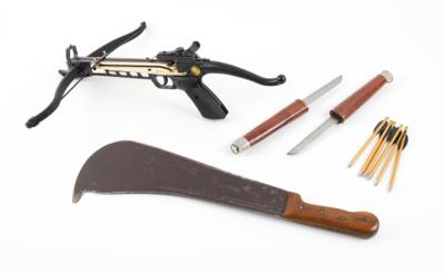 Konvolut aus einer Armbrust mit 6 Bolzen, - Jagd-, Sport- und Sammlerwaffen