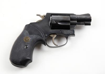 Revolver, Smith  &  Wesson, Mod.: 36, Kal.: .38 Spez., - Lovecké, sportovní a sběratelské zbraně