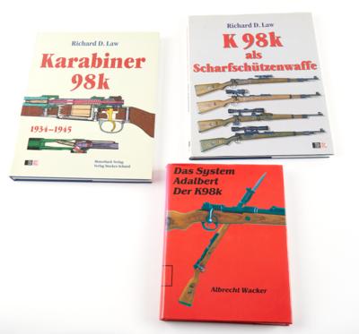 Konvolut aus 3 Fachbüchern, - Jagd-, Sport- und Sammlerwaffen