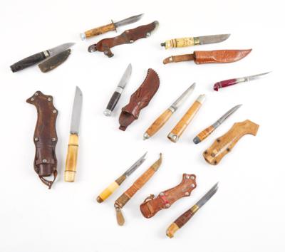 Konvolut aus 10 nordischen Messern, - Armi da caccia, competizione e collezionismo