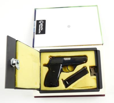Pistole, Astra, Mod.: Constable mit Pistolensafe in Buchform, Kal.: .22 l. r., - Sporting & Vintage Guns