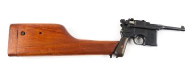 Pistole, Waffenfabrik Mauser - Oberndorf, Mod.: C96 Ausführung 1920 ('Bolo-Mauser') mit Anschlagschaft, Kal.: 7,63 mm, - Sporting & Vintage Guns