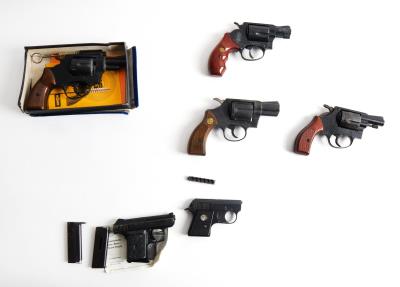 Großkonvolut aus Schreckschußwaffen: - Sporting & Vintage Guns