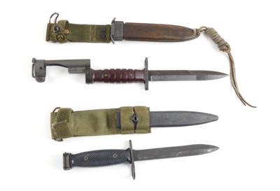 Konvolut Dolchmesser vermutlich WK I und Eikhorn-Fallschirmjäger-Kappmesser der Bundeswehr 1963, - Sporting & Vintage Guns