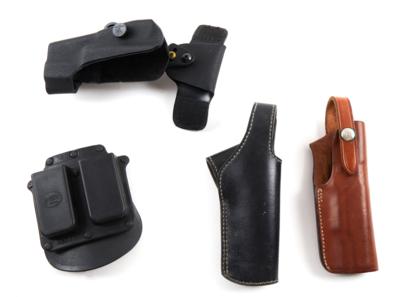 Konvolut aus 3 1911er-Holstern und einem Magazinholster: - Armi da caccia, competizione e collezionismo