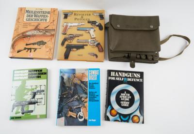 Konvolut: 1. Signalpistolentasche, Hersteller Strohmeyer 1980, - Sporting & Vintage Guns