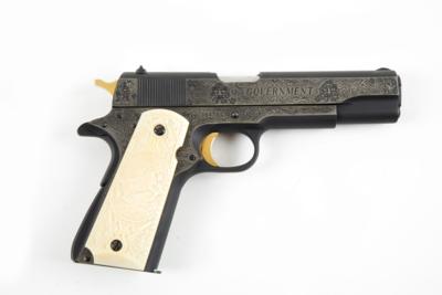 Pistole, Colt, Mod.: GOVERNMENT MODEL MKIV SERIES 70 - Baujahr 1977 mit aufwendiger Gravur und maritimen Elfenbeingriffschalen, Kal.: .45 ACP, - Lovecké, sportovní a sběratelské zbraně