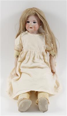Puppe mit Porzellan-Schulterkopf, - Toys