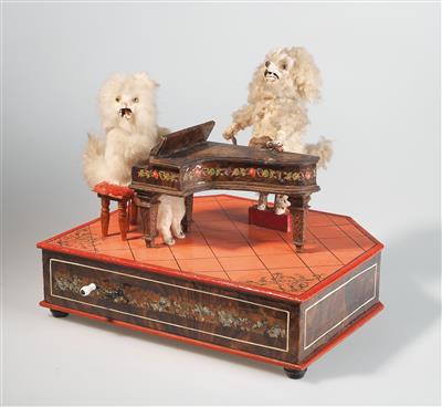 Automat der Fa. Zinner, darstellend zwei musizierende Tiere: Kätzchen am Klavier und Pudel mit Geige, - Spielzeug