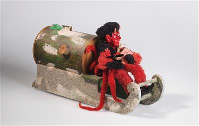 Krampus-auf-Schlitten-Candy-Container, aufwendige Aufstellfigur mit tollem Gesicht, um 1920, - Hračky