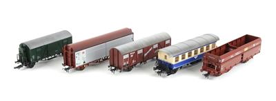 Klein Modellbahn H0, 21 Stk. Waggons, - Toys