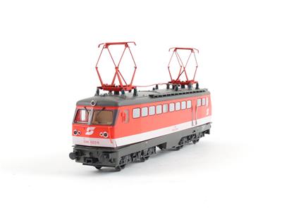 Klein Modellbahn H0, 2 Stk. E-Loks der ÖBB: - Spielzeug