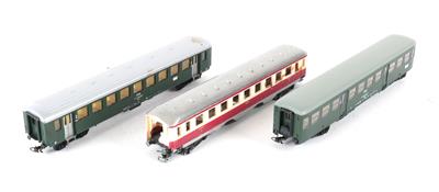 Konvolut Kleinbahn H0, 16 Stk. 4-a Personenwagen, - Toys