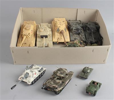 15 Stk. Panzer und Panzerfahrzeuge, - Spielzeug