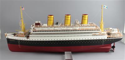 Märklin 16150 Passagierdampfer Viktoria - Das Traumschiff von Märklin, - Hračky