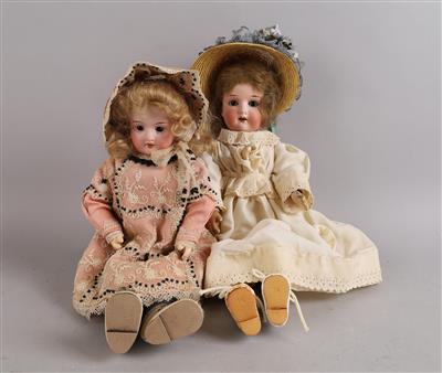 2 kleine Puppen um 1920: - Spielzeug