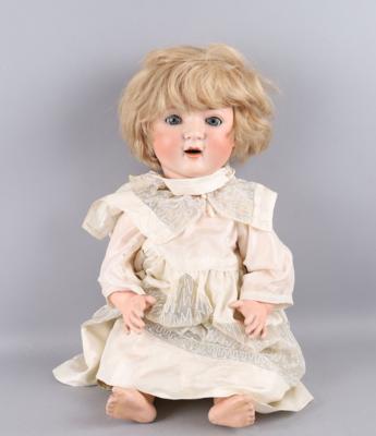 Antike Puppe 65 cm mit Porzellankopf gemarkt: Burggrub Baby 9 um 1925, - Toys