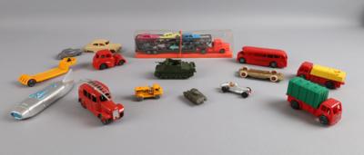Konvolut Automodelle der frühen 1950er Jahre. - Spielzeug