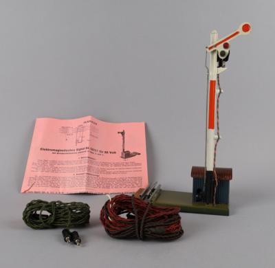 Märklin Spur 0 und 1, 13757 Elektromagnetisches Signal mit Wellblechhütte, - Toys