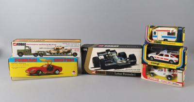 Konvolut Corgi Toys Fahrzeuge, 1970er Jahre, - Spielzeug