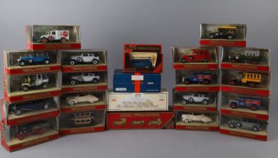 Konvolut Matchbox: Models of Yesteryear und Dinky Toys Modellautos, - Hračky