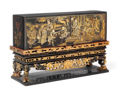 Lidded box - Asian art