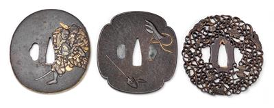 Three iron tsuba - Arte asiatica