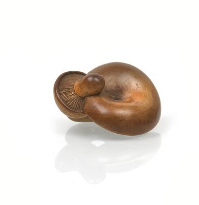 A boxwood netsuke of two mushrooms - Arte asiatica