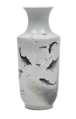 A ‘fish’ vase - Asian art