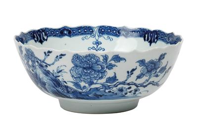 Blau-weiße Schale - Asiatische Kunst