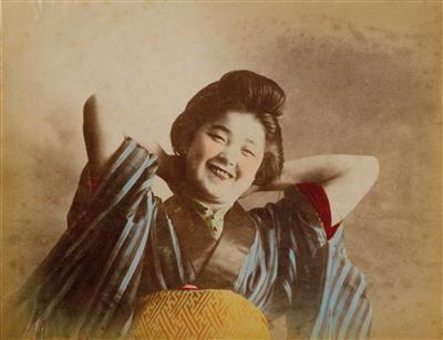 A photo album, Japan, circa 1900 - Asian art