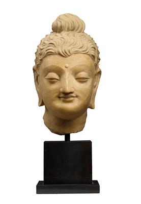 A head of a Buddha. Gandhara, 4th/5th cent. - Asian art