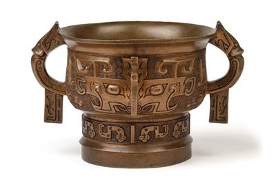 A censer in the form of an archaicising gui. China, Qing dynasty, 18th/19th cent. - Arte asiatica